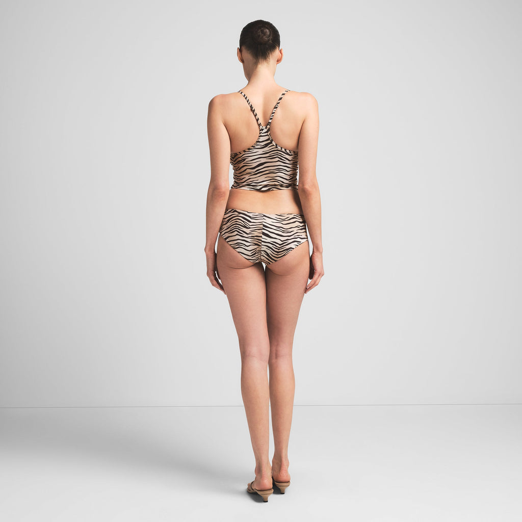 SIGNATURE SWIM HIPSTER BIKINI BOTTOM | CHAMPAGNE TIGER PRINT