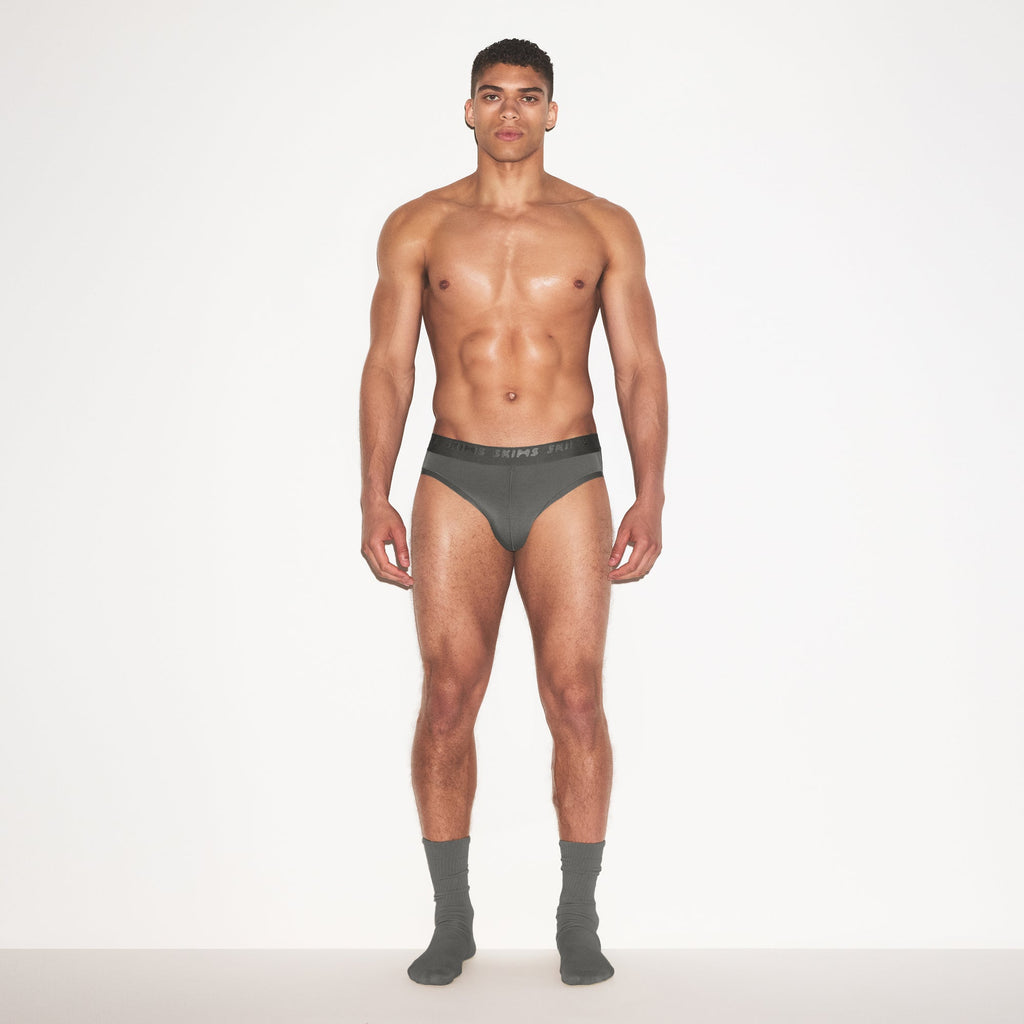 SKIMS STRETCH MENS BRIEF 3-PACK | GUNMETAL MULTI