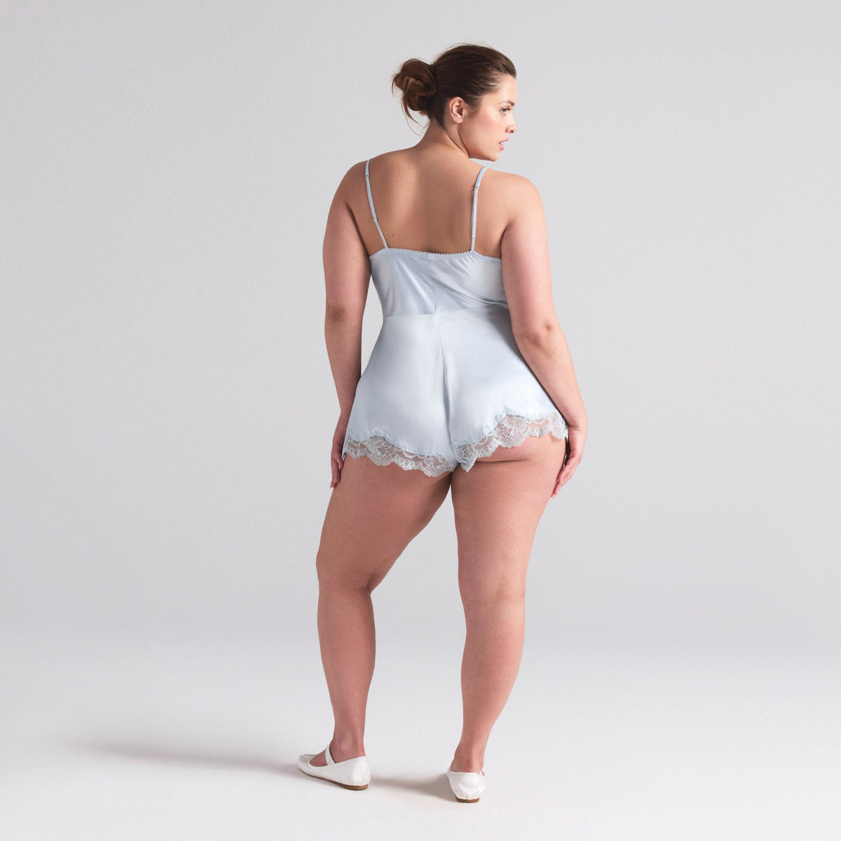 WOVEN SHINE LACE TEDDY | CLOUD