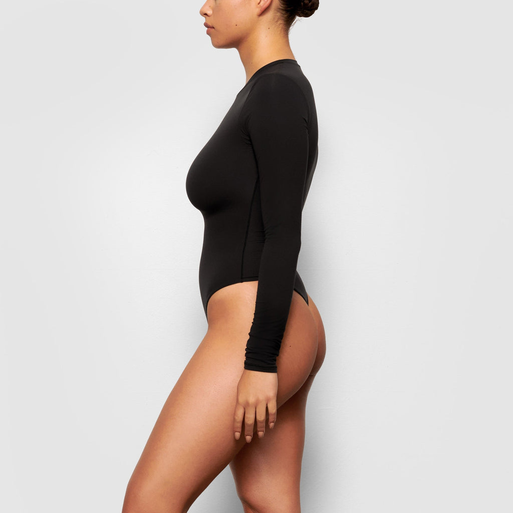 FITS EVERYBODY LONG SLEEVE CREW NECK BODYSUIT | ONYX