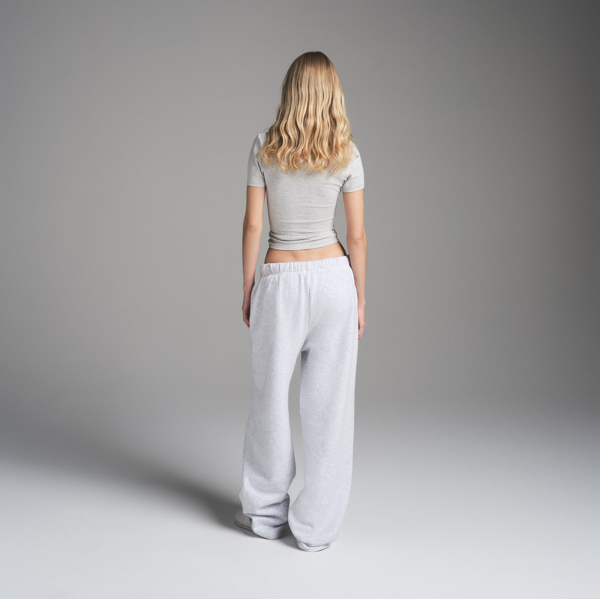 COTTON FLEECE CLASSIC STRAIGHT LEG PANT | LIGHT HEATHER GREY